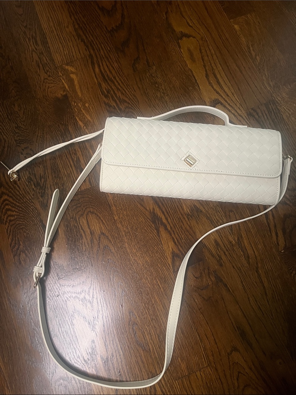 White Woven Crossbody Shoulder Bag - Elegant Everyday Style